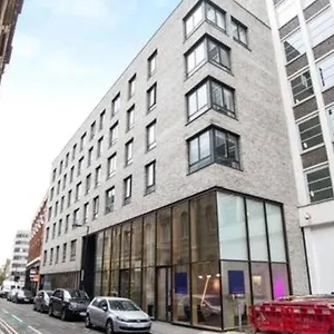 luxury-holiday-let-london-city.cambridgehotelsuk.com/
