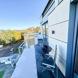Apartment Contemporary With Private Terraces In Shoreditch, Hoxton, Islington, London